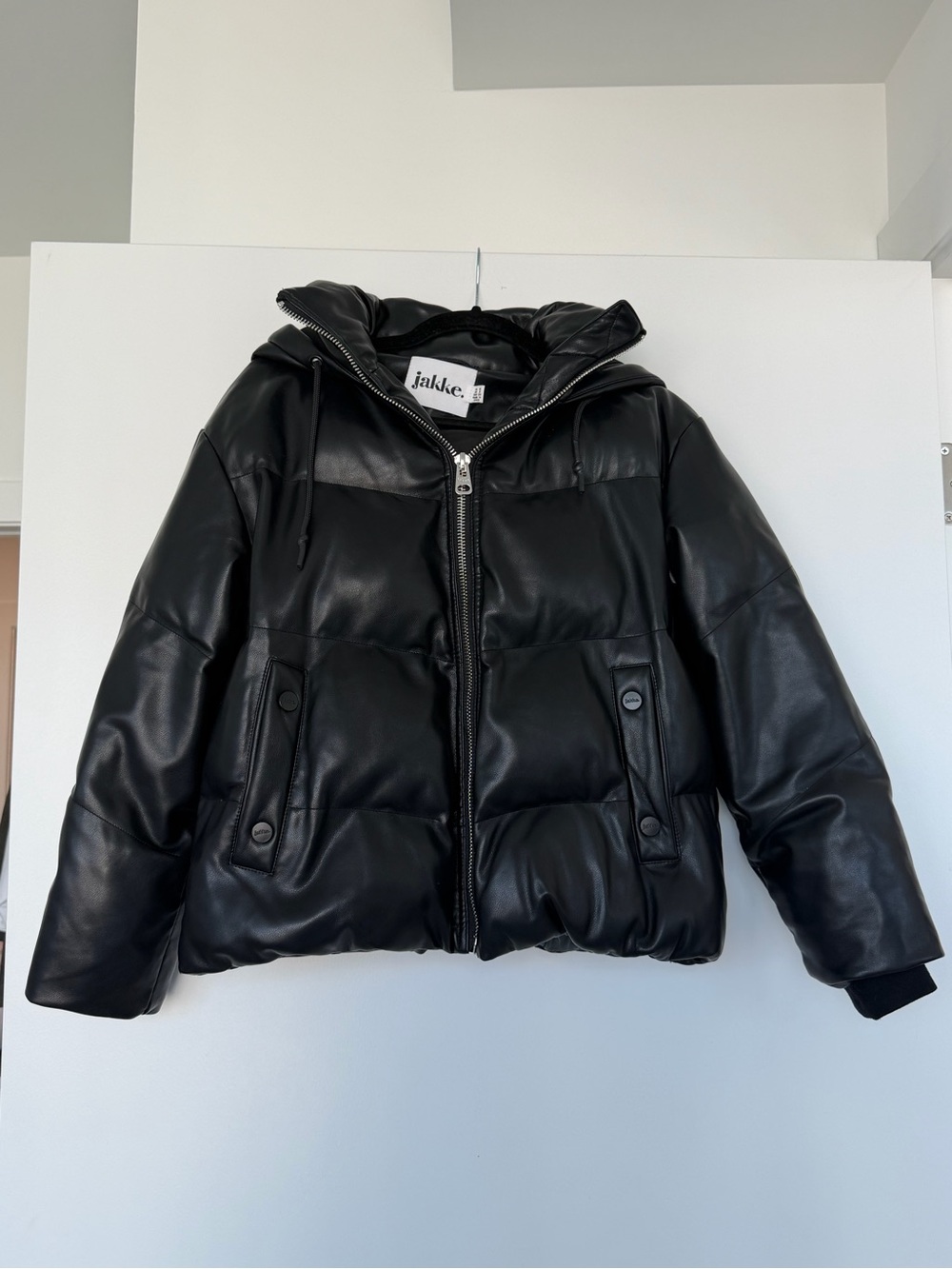 "JAKKE" Poppy Vegan Leather
Hooded Puffer Coat Size 2